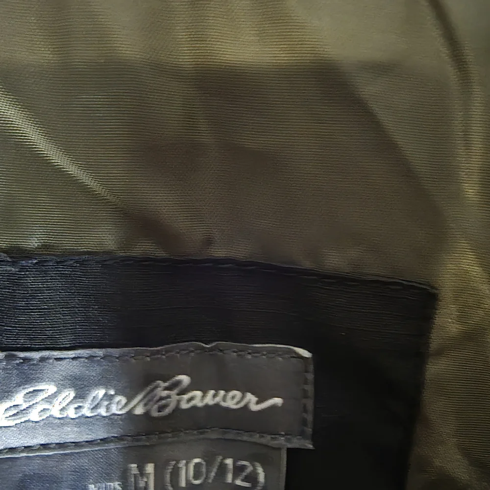 Eddie Bauer Two-Tone Hooded Windbreaker in Olive Green & Black - Picture 3 of 3